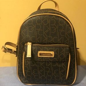 🌟🌟NWT Calvin Klein brown backpack🌟🌟